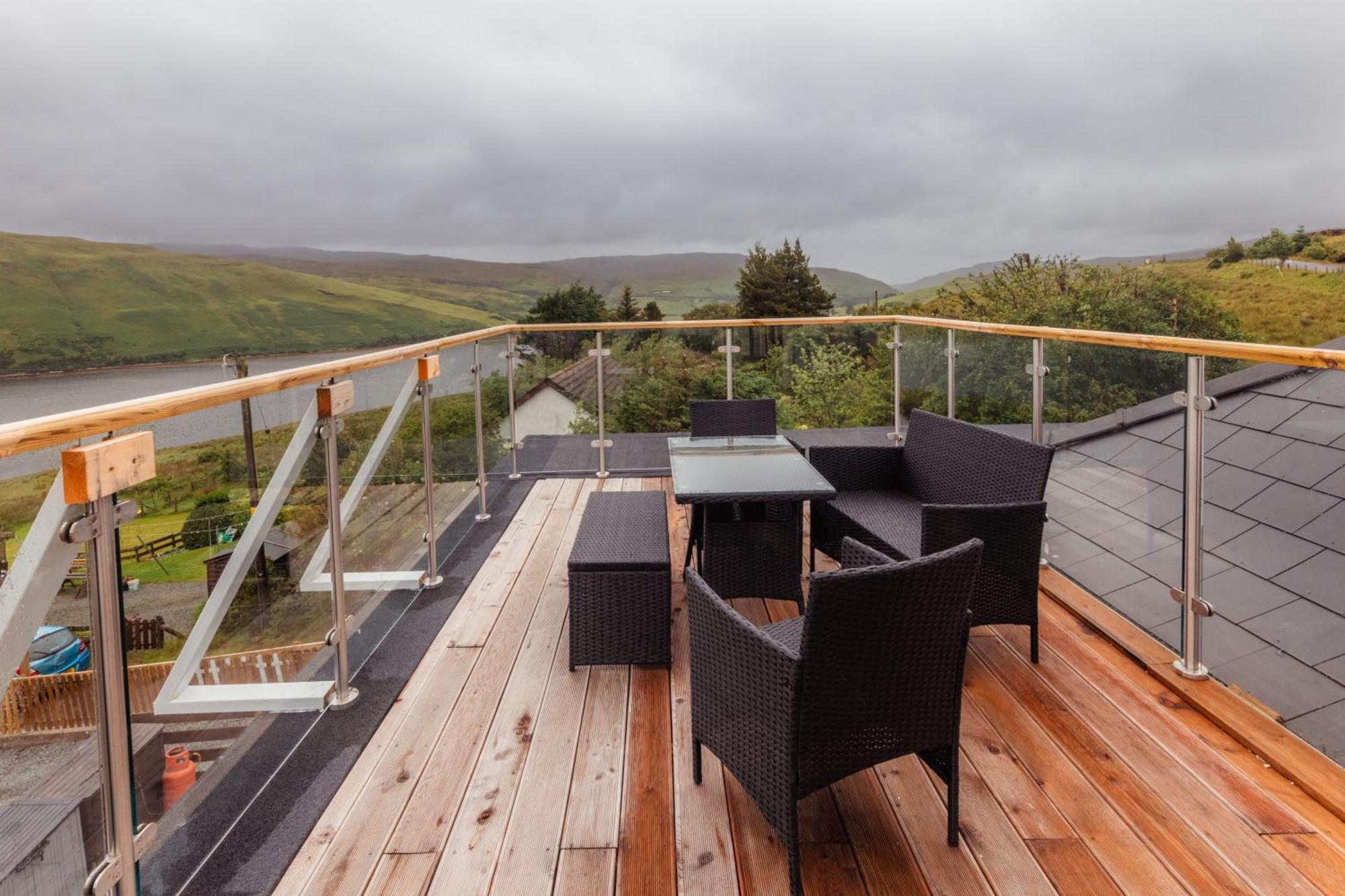 Luxury Cottage With Stunning Views By Fairy Pools 4 Carbost  Exterior foto